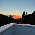 Anni Villa *